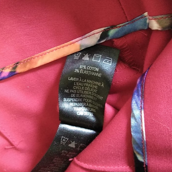 Gorgeous red skirt in excellent condition - Picture 7 of 7